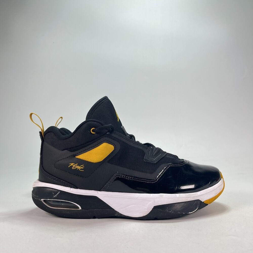 Jordan Stay Loyal 3 Black White Yellow Basketball Shoes FB9922-071 Youth Size 7Y